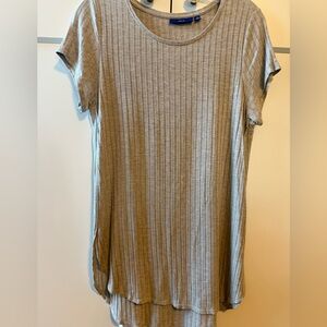 Apt. 9 Gray Ribbed Short Sleeve Tunic Top High-Low Hem Size M